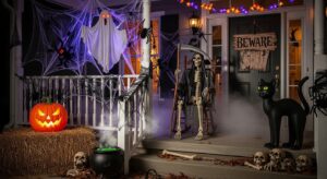 25 Scary Halloween Porch Decor Ideas You’ll Love